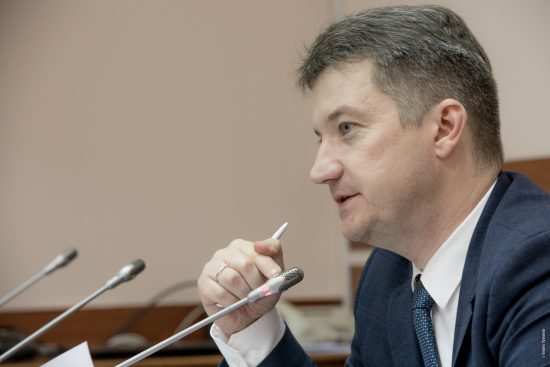 Новые поправки в закон о госзакупках будут подготовлены к осенней сессии