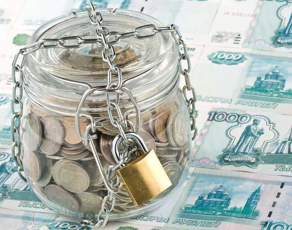 Отток средств с&nbsp;банковских счетов остановить не&nbsp;удаётся