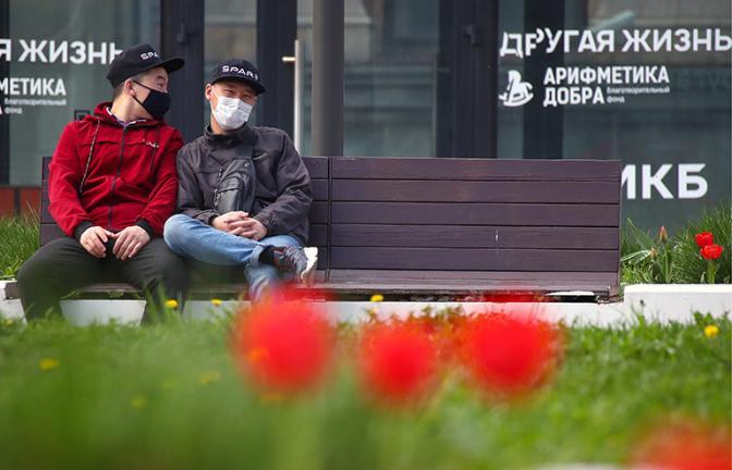 Минтруд хочет разрешить фирмам закупать маски за&nbsp;счет страховых взносов