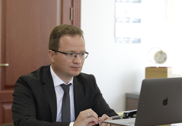 АРТЕМ ЛОБОВ: ФАС РОССИИ&nbsp;&mdash; ЭТО ПРОАКТИВНАЯ ПОДДЕРЖКА И&nbsp;ЗАЩИТА ИНТЕРЕСОВ ПРЕДПРИНИМАТЕЛЕЙ НА ЗАКУПКАХ